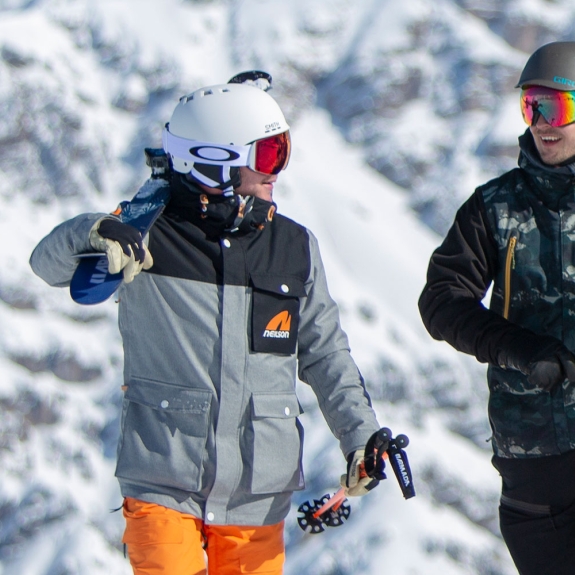 Free guiding with Neilson Mountain Experts