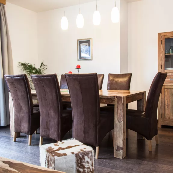Comfortable dining