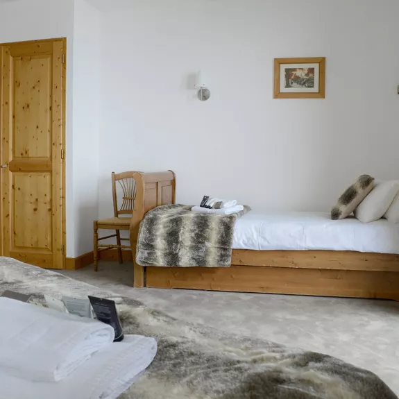 A large triple room