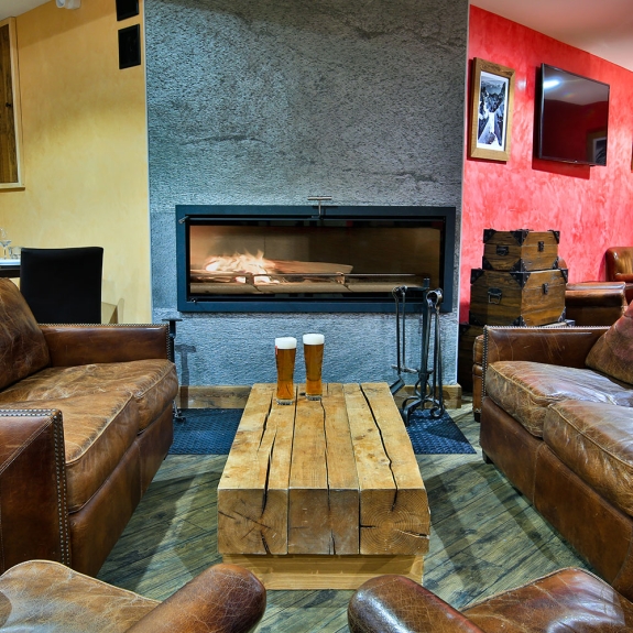 Relax in the deep sofas