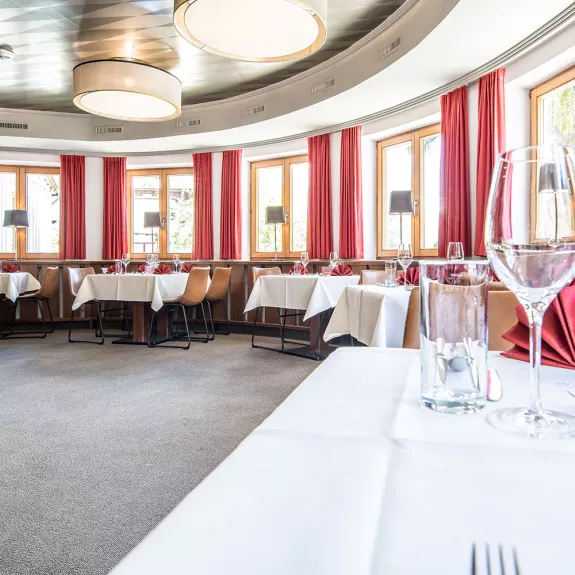 The curved dining room
