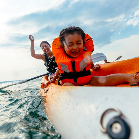 girl on kayak
