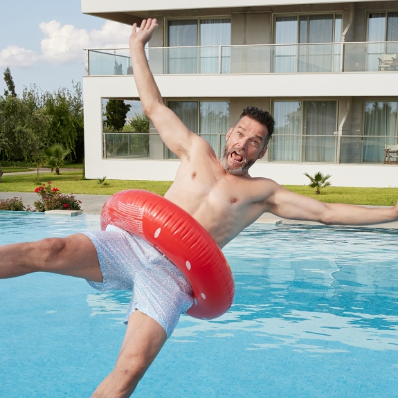 Fred falling into pool 