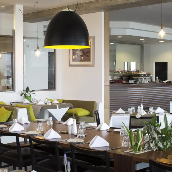 Buffet restaurant at Buca Beach Club
