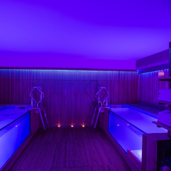 Hydro spa at Buca Beach Club