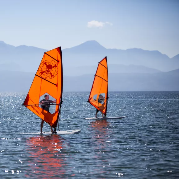 Beginner windsurfers at Buca Beach Club