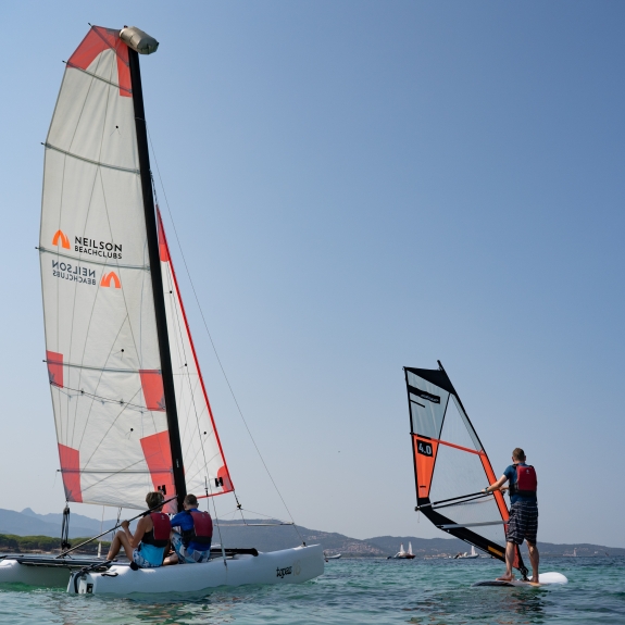 Sailing and windsurfing
