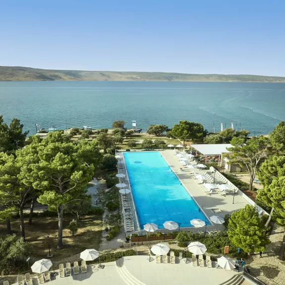 Alana Beach Club