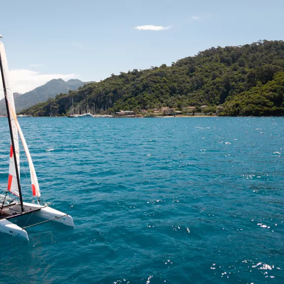 Sailing the catamarans at Neilson | Cook's Club Adakoy