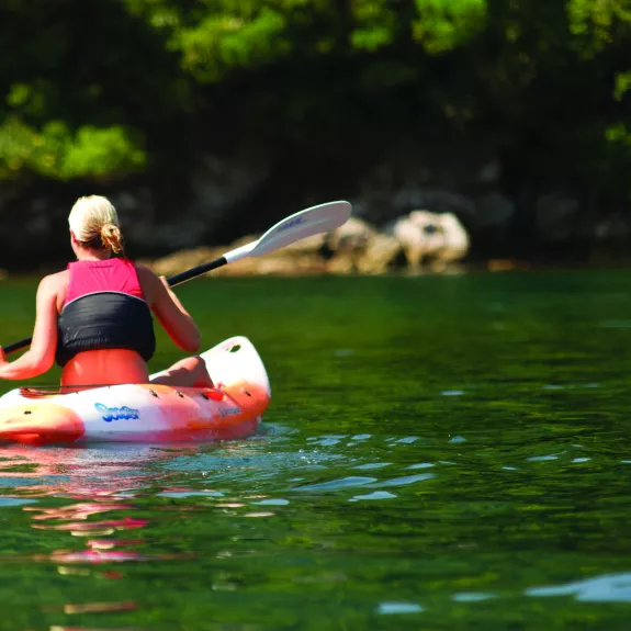 Kayaking around the bay at Neilson | Cook's Club Adakoy