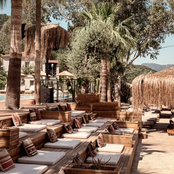 Beach front lounging at Neilson | Cook's Club Adakoy