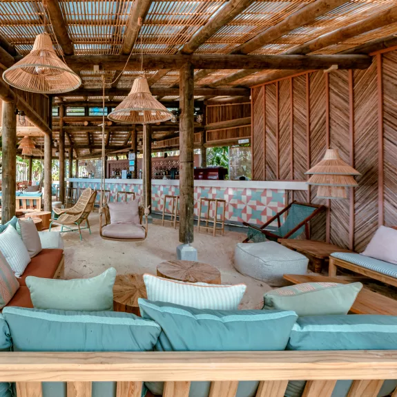 O Beach Bar at Neilson | The Ravenala Attitude