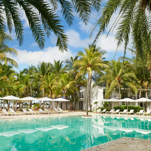 Outdoor pool at Neilson | The Ravenala Attitude
