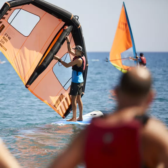 Levante Beach Club wingsurf taster