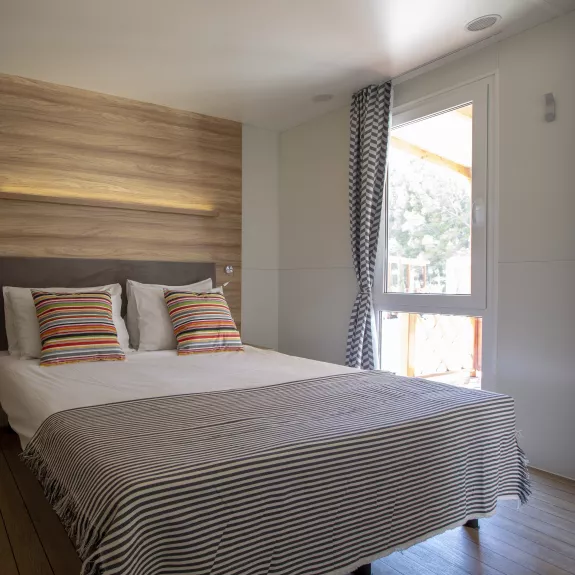 Cabin double room at Alana Beach Club