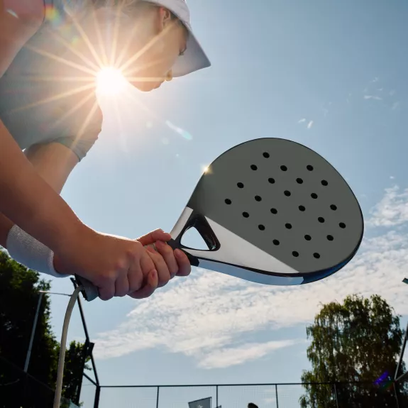 Play padel in the sunshine at Neilson | Cook's Club Adakoy