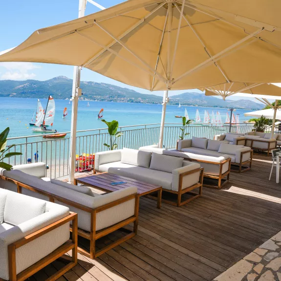 Beach bar at Vounaki Beach Club