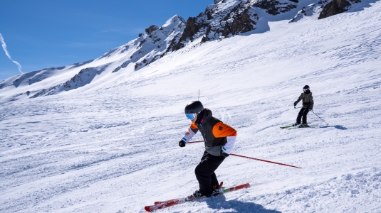 NME skiing with a guest