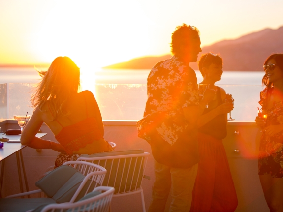 The sky bar at Alana Beachclub