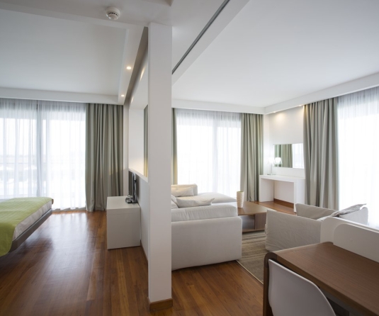 SUITE WITH SEA VIEW
