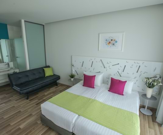 HOTEL DOUBLE OR TWIN ROOM WITH SEA VIEW