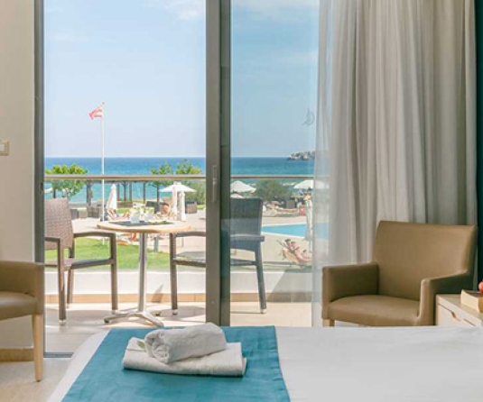 GARDEN SUITE WITH SEA VIEW