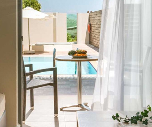 GARDEN SUITE WITH PRIVATE POOL