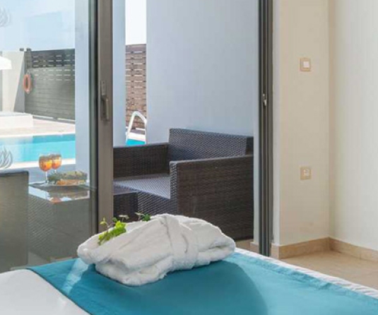 GARDEN SUITE WITH PRIVATE POOL