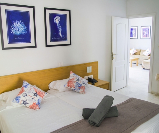 SUITE WITH SEA VIEW