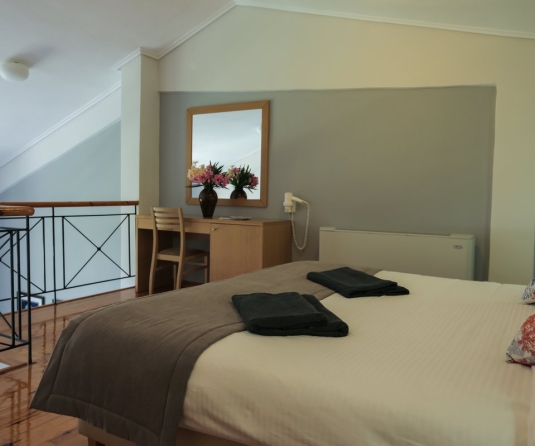 MEZZANINE SUITE WITH SEA VIEW
