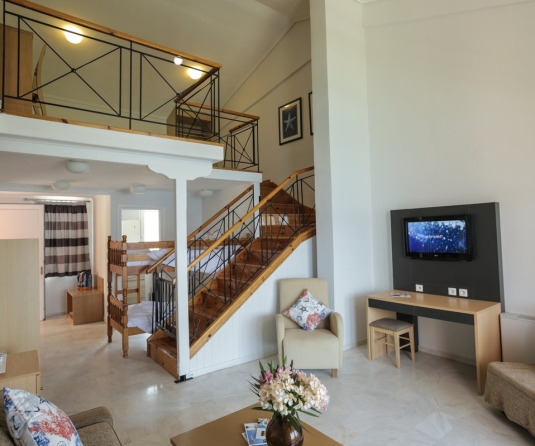 MEZZANINE SUITE WITH SEA VIEW