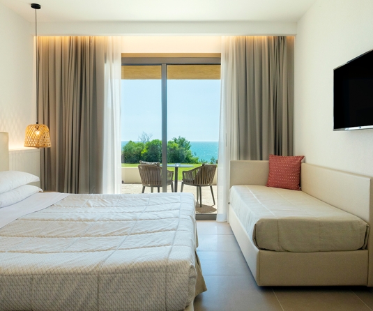 Deluxe room with sea view