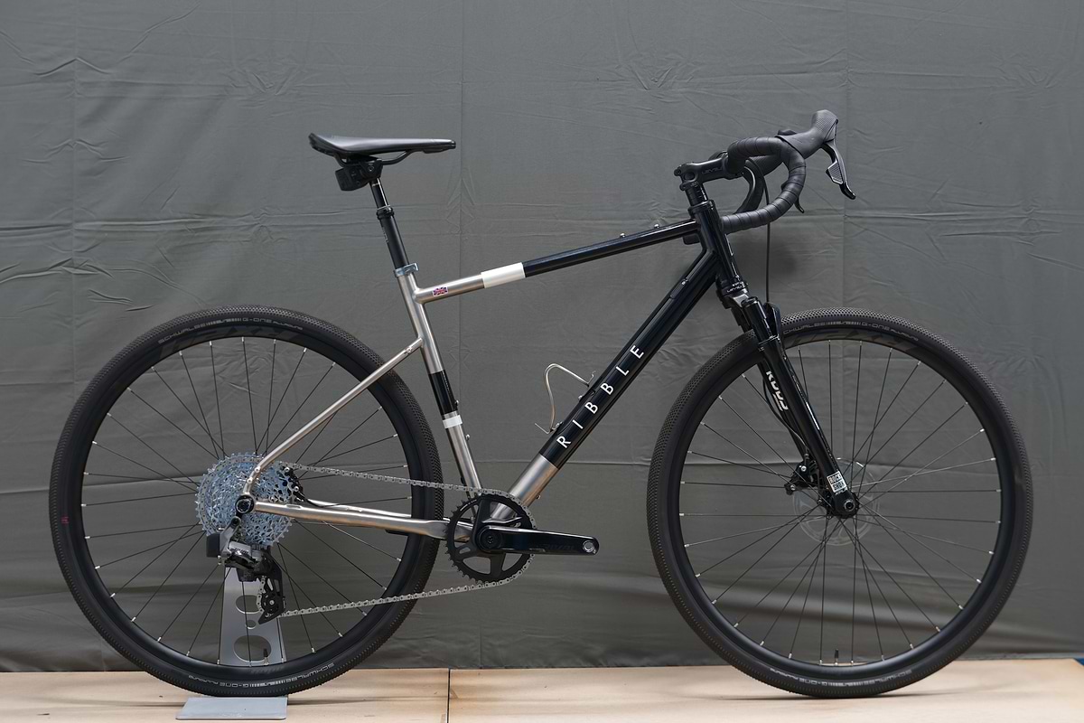Gravel Ti Black Edition - SRAM Rival AXS XPLR - Medium