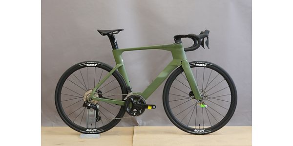 Ultra-Aero SL - Custom Colour - Shimano 105 Di2 - Large