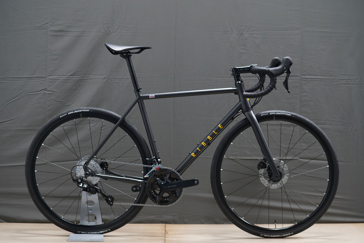 Endurance 725 Disc - Custom Colour - Shimano 105 - Medium