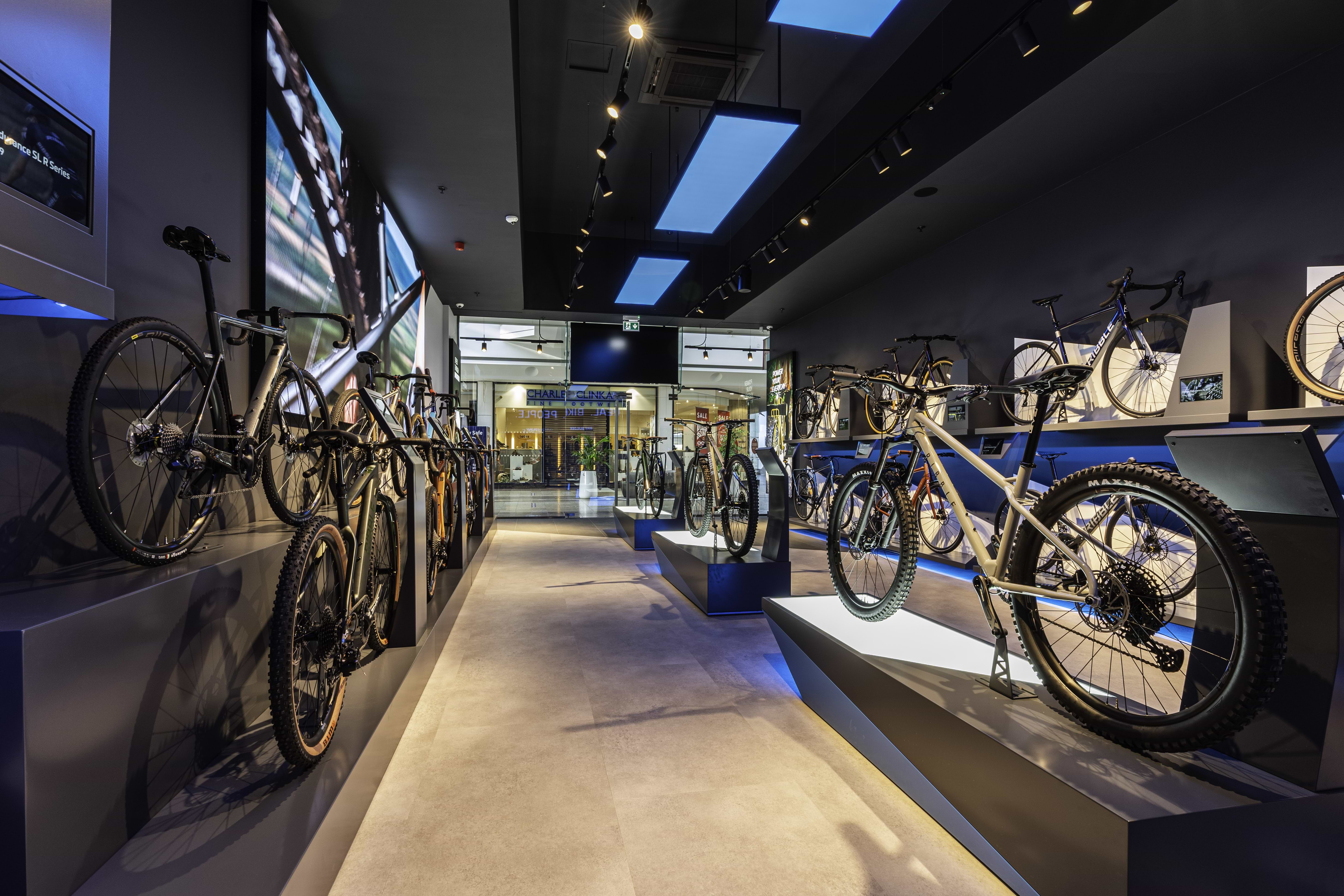 CRIBBS CAUSEWAY BRISTOL SHOWROOM