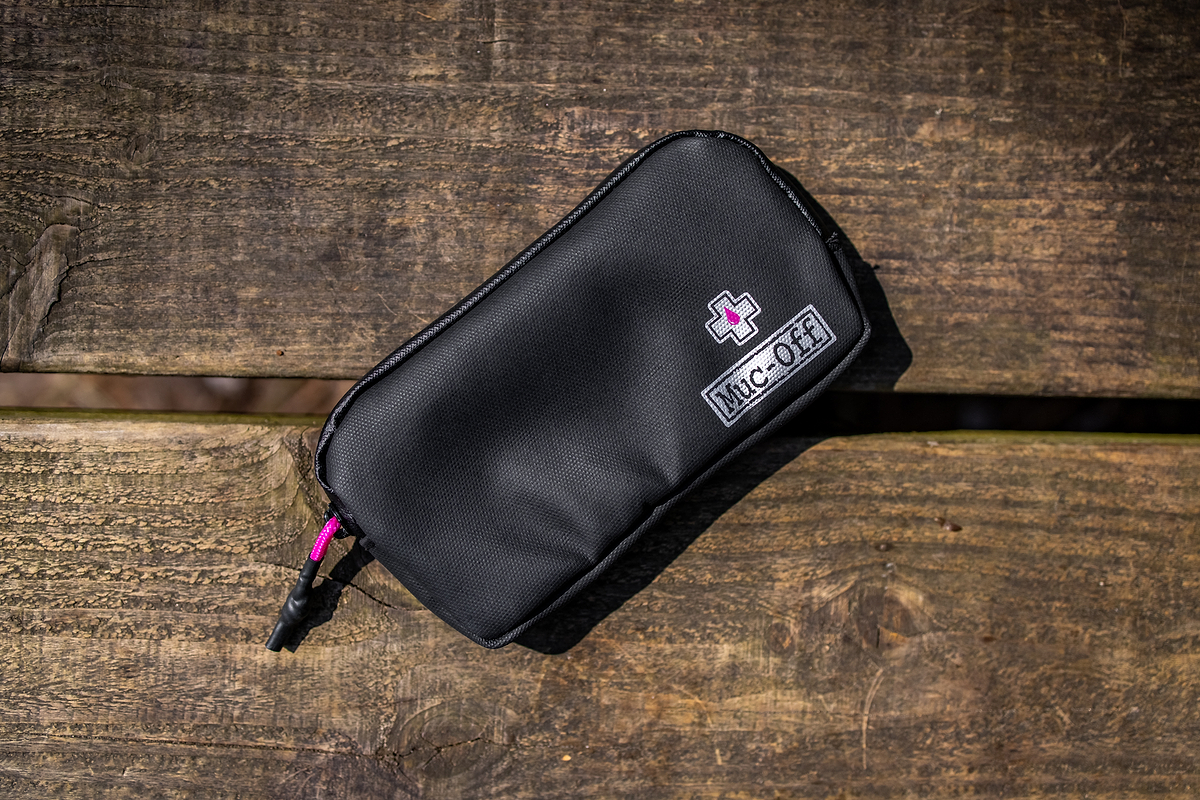 Rainproof Essentials Case Black