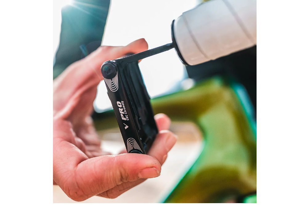 V Pro 11 Multi Tool - Black
