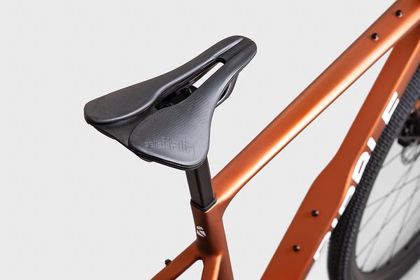 Saddle