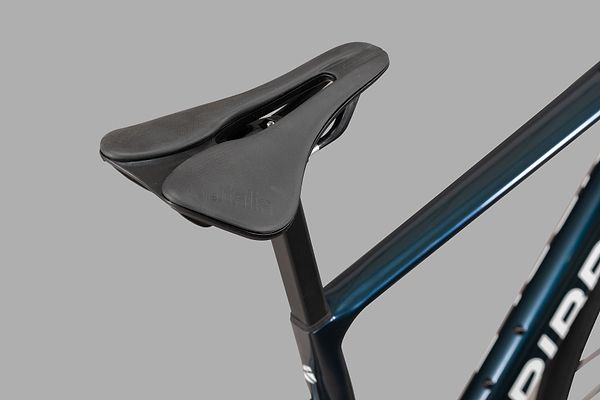 Saddle