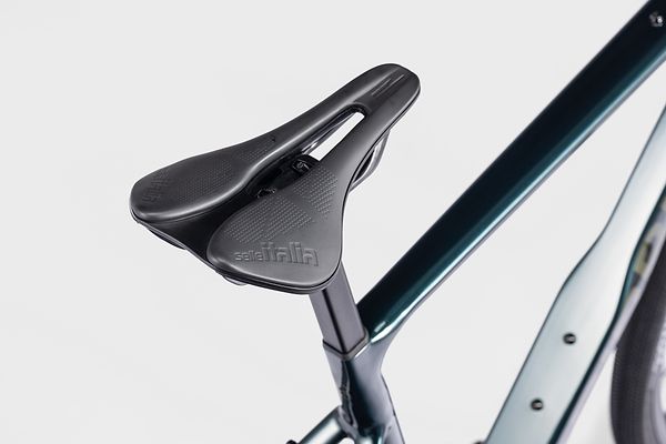 Saddle