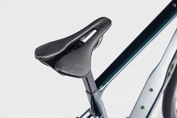 Saddle
