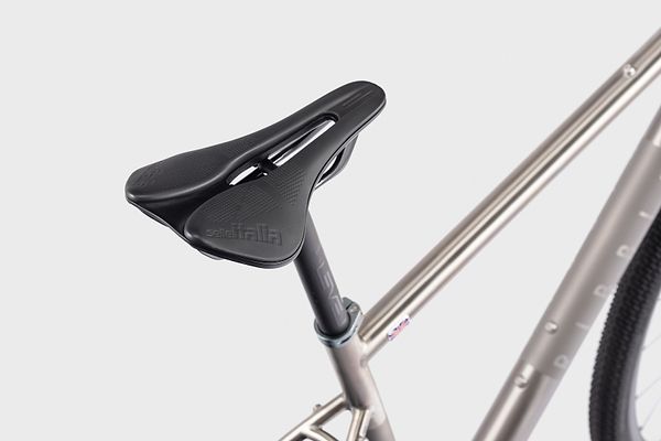 Saddle