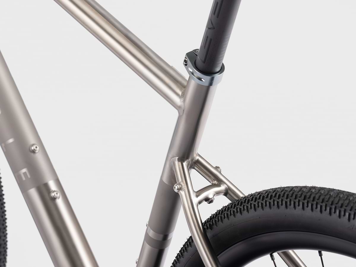 Gravel Ti Rival XPLR AXS image 3