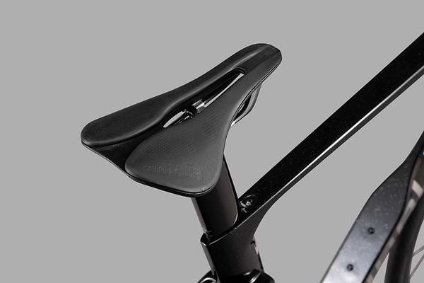 Saddle