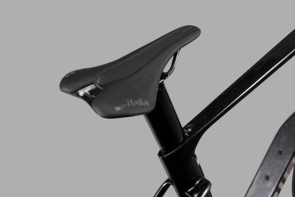 Saddle