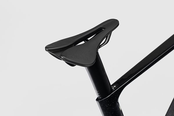 Saddle