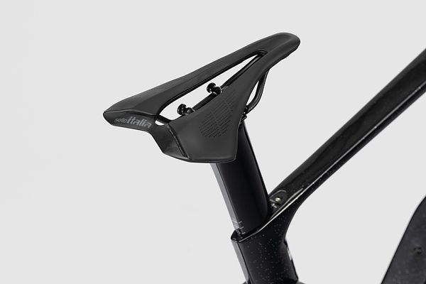 Saddle