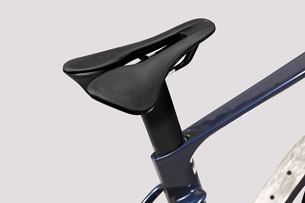 Saddle