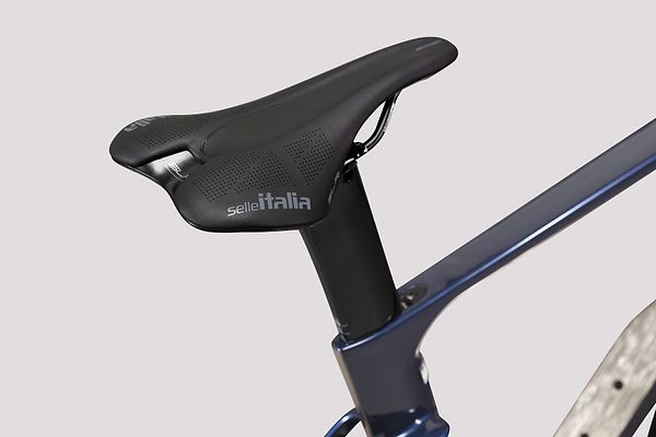 Saddle
